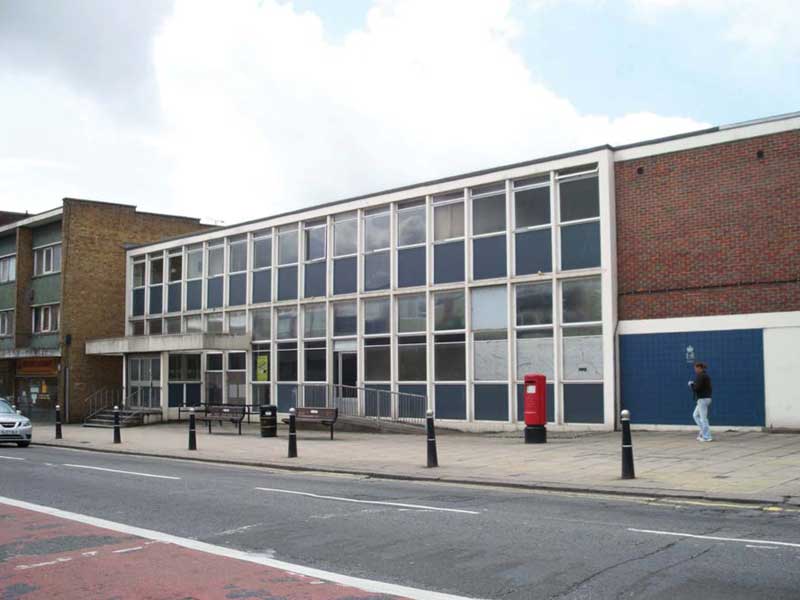 Change of use from A1 (Post Office) to D1 (Church)